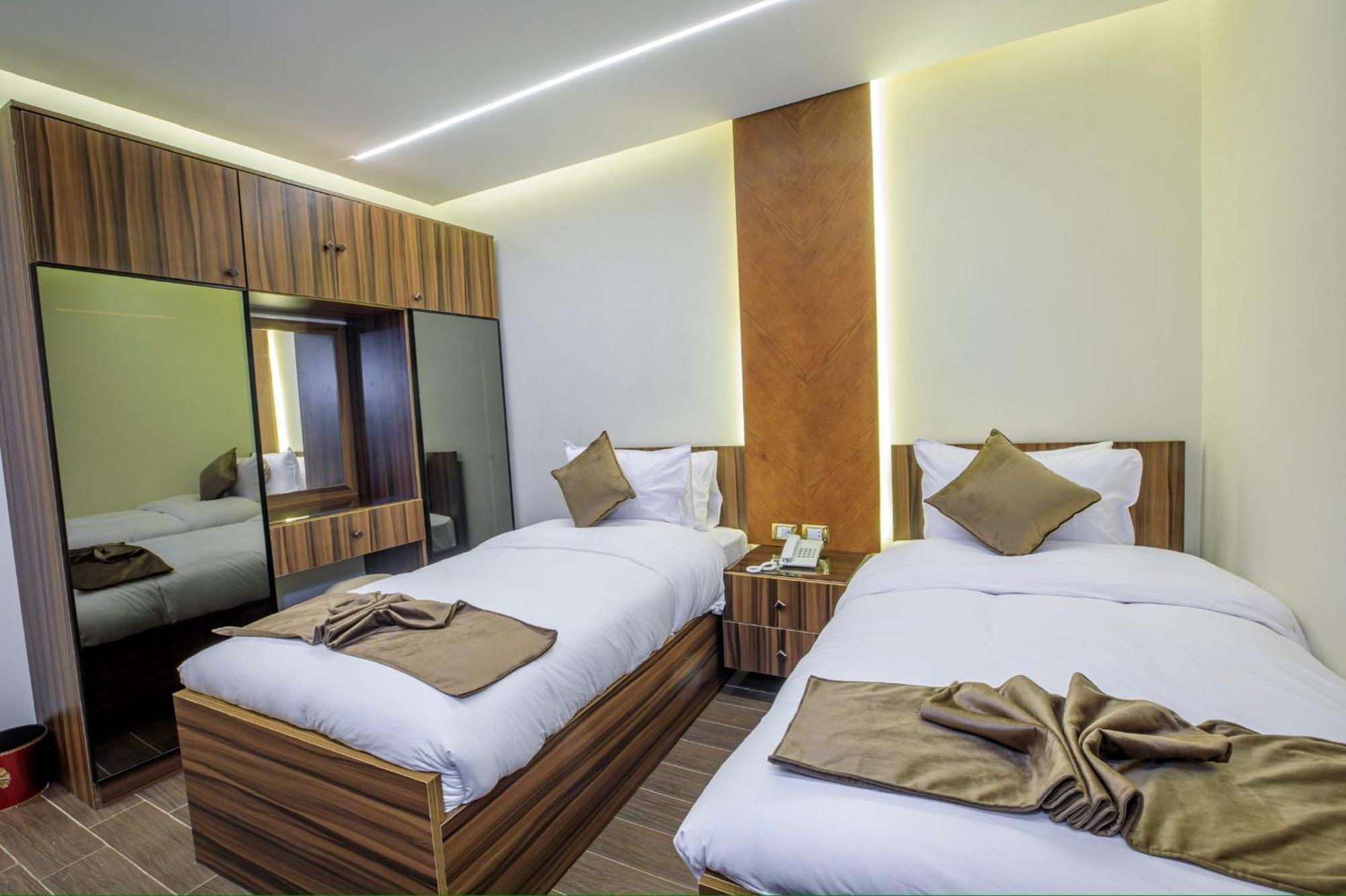 Piccolo Mondo Boutique Hotel Nazlet el-Sisi Bagian luar foto